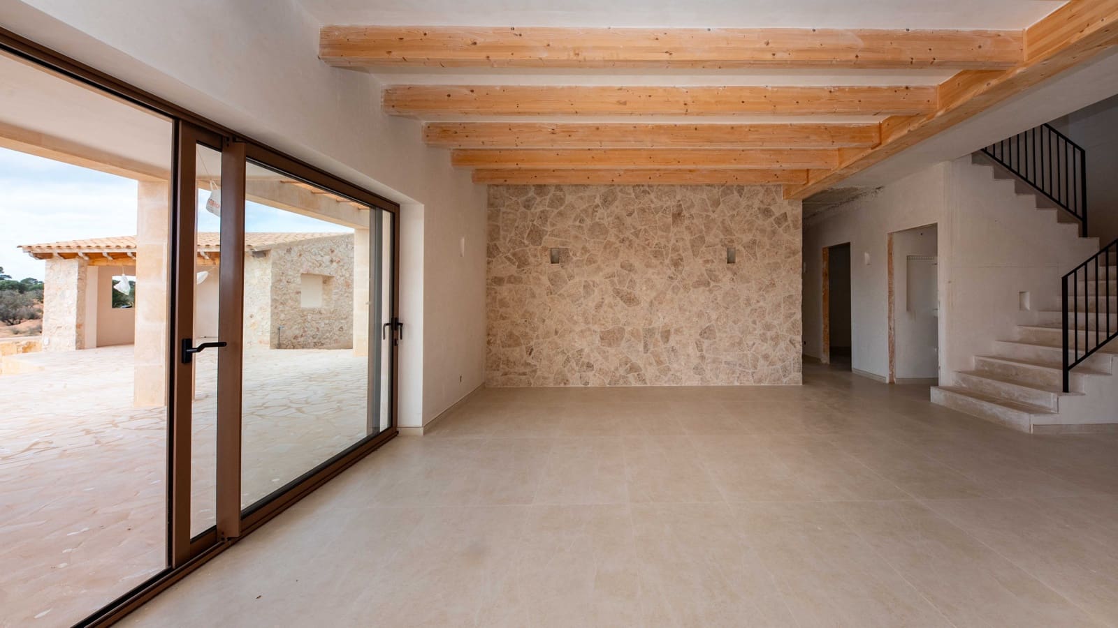 4 slaapkamer Finca/Landhuis te koop in Ses Salines met zwembad - € 2.400.000 (Ref: 6727762)