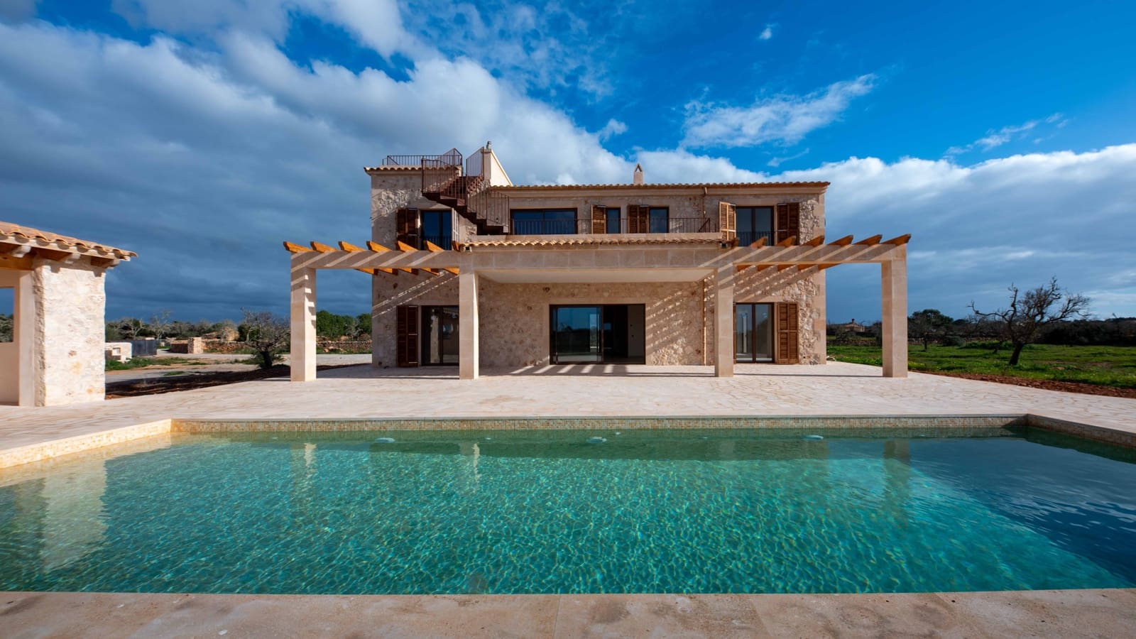 4 slaapkamer Finca/Landhuis te koop in Ses Salines met zwembad - € 2.400.000 (Ref: 6727762)