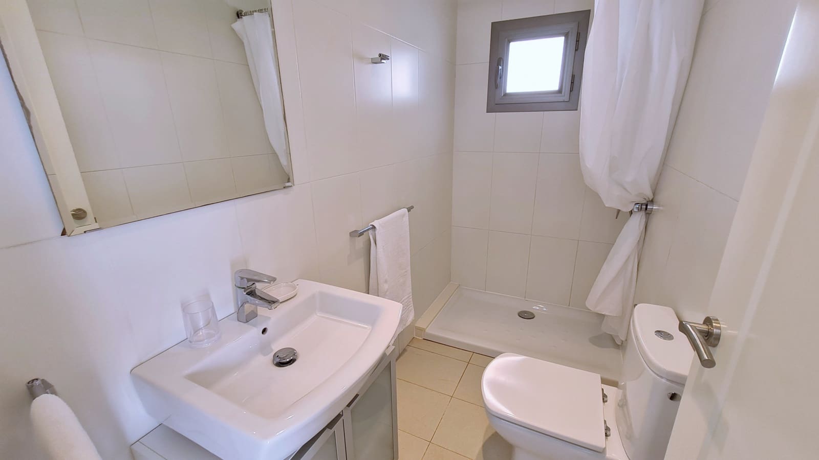 3 sovrum Lägenhet att hyra i Portocristo / Port de Manacor - 2 000 € (Ref: 6810866)