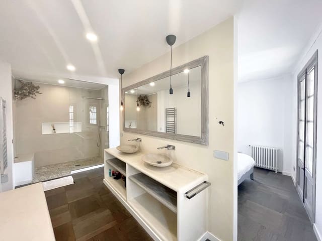 2 bedroom Penthouse for rent in La Llotja - Born, Palma de Mallorca - € 5,000 (Ref: 6822168)