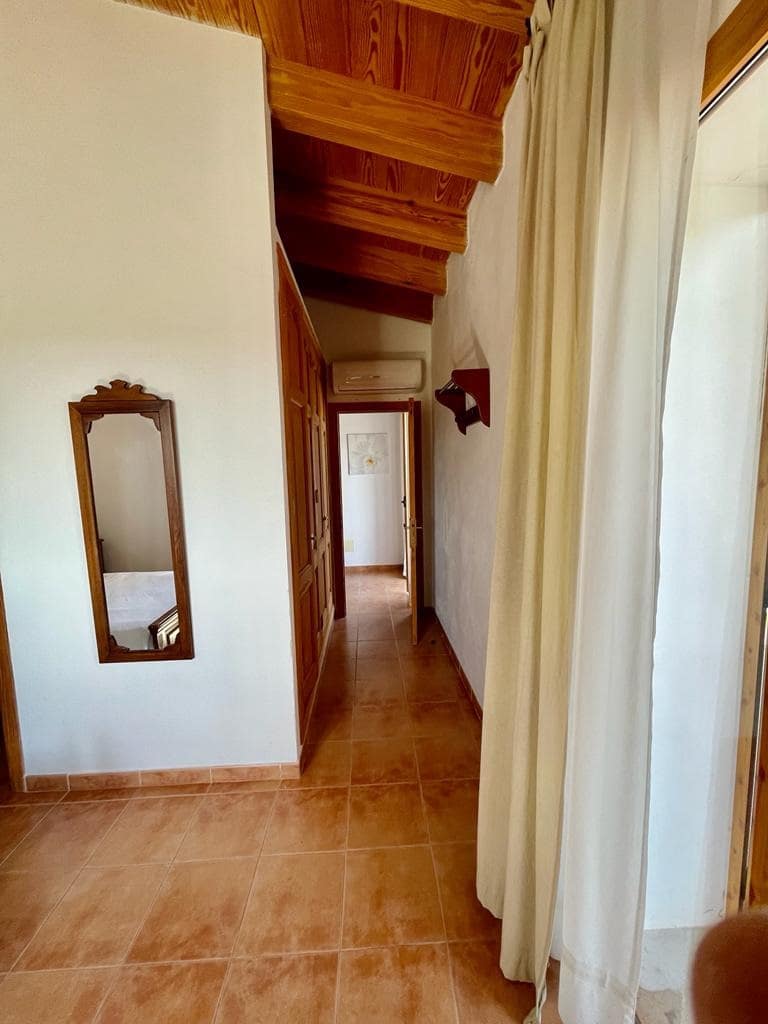 4 soveværelse Finca/Landehus til salg i Llubi med swimmingpool garage - € 2.200.000 (Ref: 6850832)