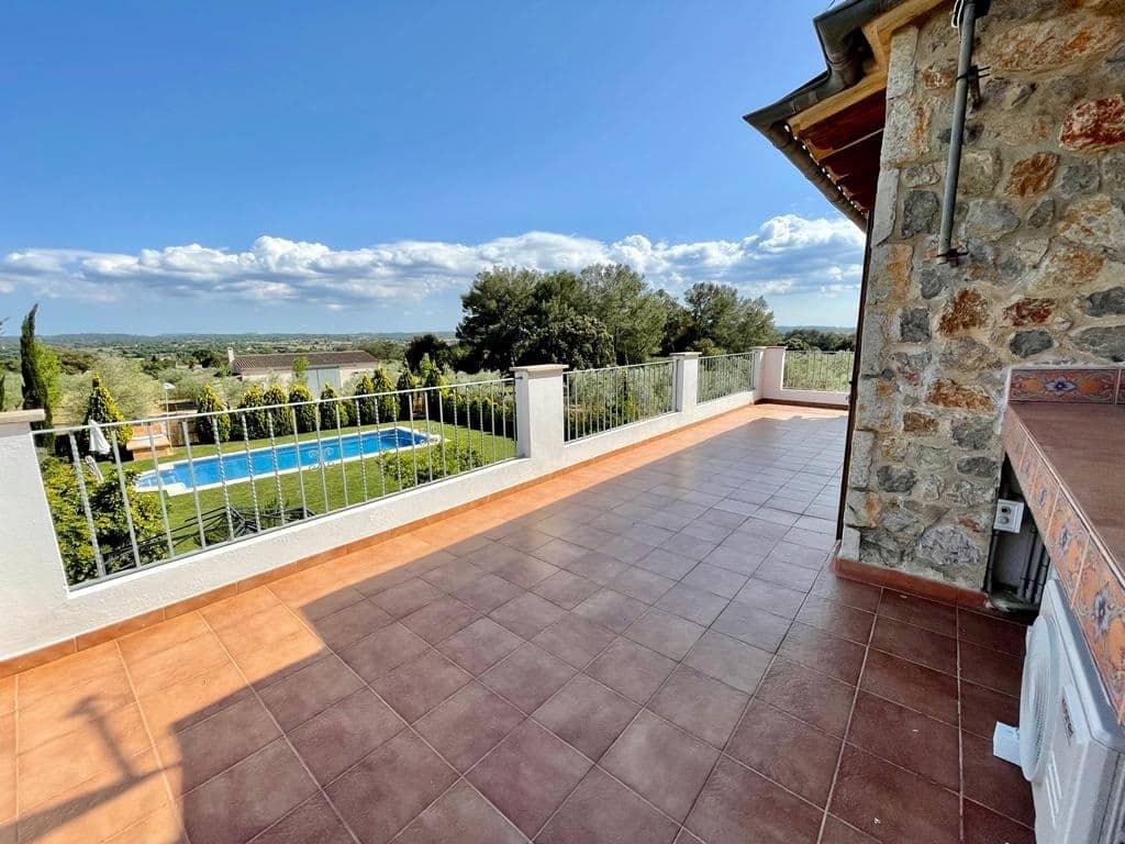 4 soveværelse Finca/Landehus til salg i Llubi med swimmingpool garage - € 2.200.000 (Ref: 6850832)