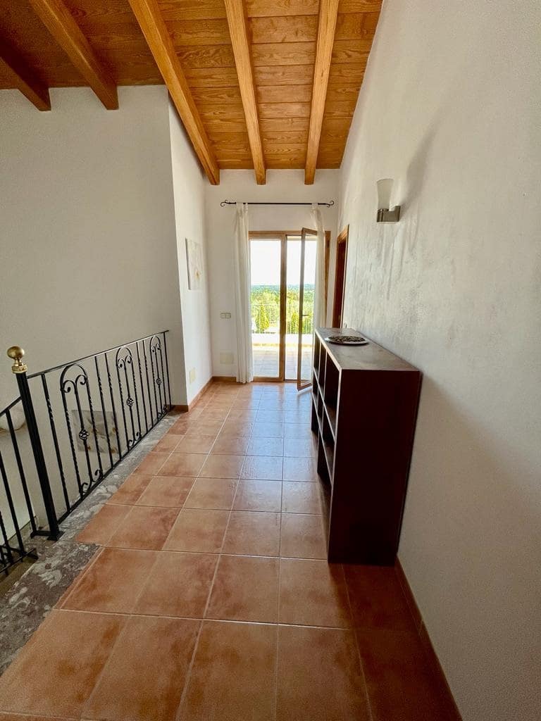 4 soveværelse Finca/Landehus til salg i Llubi med swimmingpool garage - € 2.200.000 (Ref: 6850832)