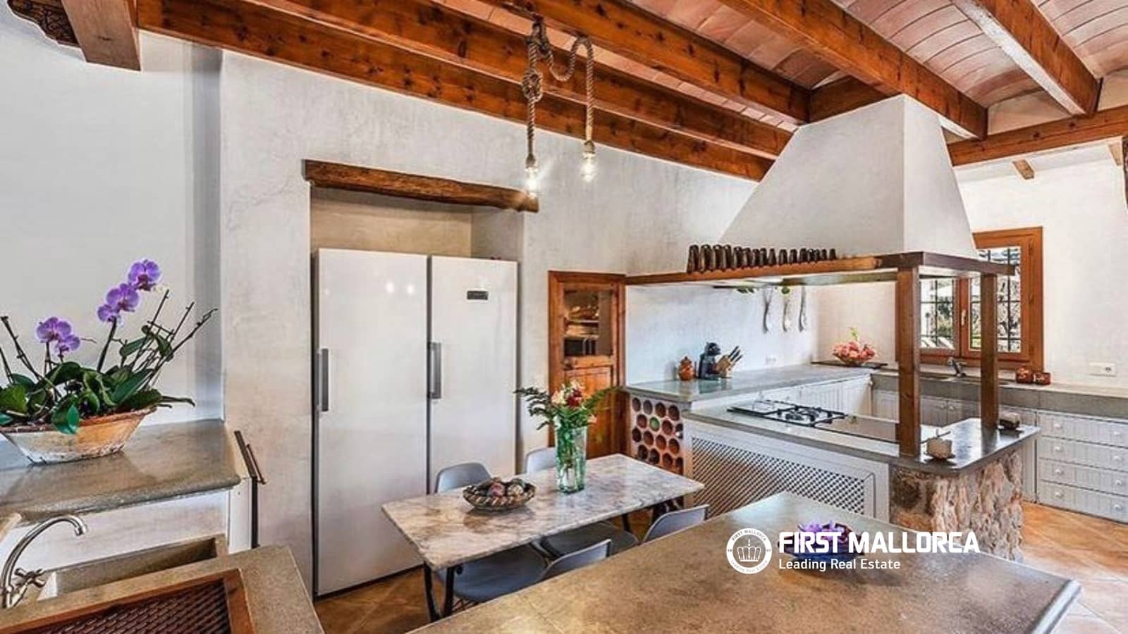 4 slaapkamer Finca/Landhuis te huur in Buger met zwembad garage - € 15.000 (Ref: 6888996)