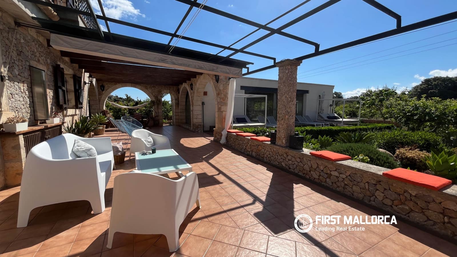 4 slaapkamer Finca/Landhuis te huur in Buger met zwembad garage - € 15.000 (Ref: 6888996)