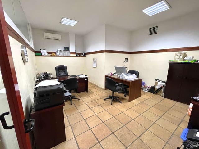 Local Comercial en Son Cotoner, Palma de Mallorca en venta - 248.000 € (Ref: 6889003)