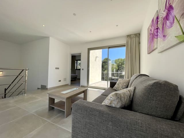 3 soveværelse Byhus til leje i Playas de Muro / Platges de Muro, Muro med swimmingpool garage - € 2.800 (Ref: 6915199)