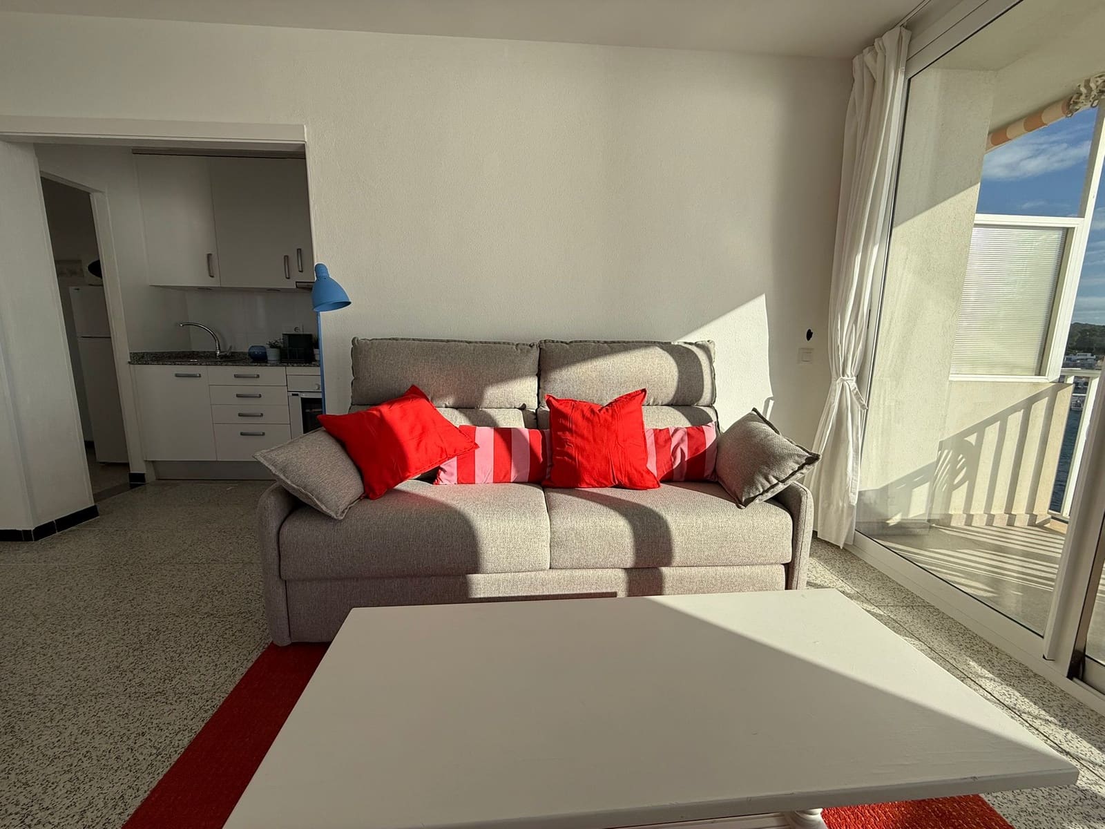 2 soveværelse Lejlighed til leje i Cala Ratjada - € 1.600 (Ref: 6915200)