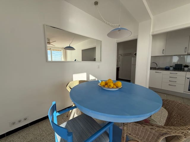 2 soveværelse Lejlighed til leje i Cala Ratjada, Capdepera - € 1.600 (Ref: 6915200)