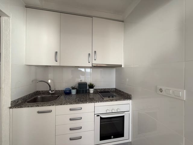 2 soveværelse Lejlighed til leje i Cala Ratjada, Capdepera - € 1.600 (Ref: 6915200)