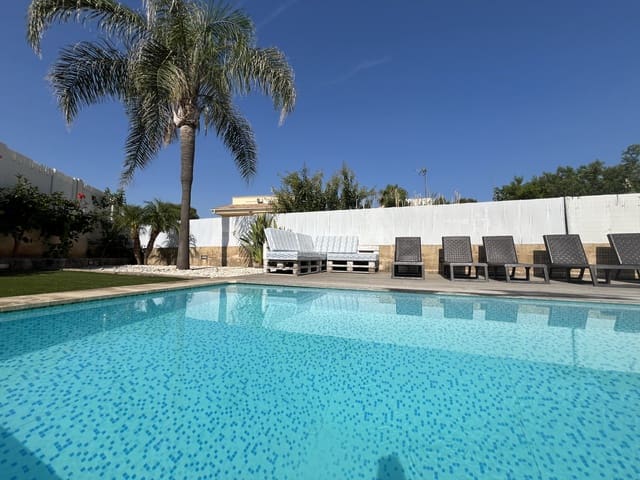 4 bedroom Villa for rent in Alcúdia with pool garage - € 4,000 (Ref: 6958610)