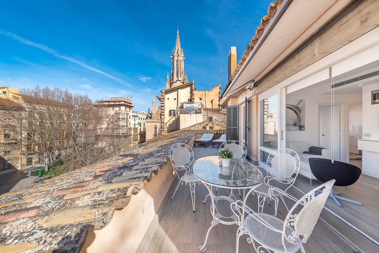 2 soveværelse Lejlighed til leje i Palma de Mallorca med garage - € 2.100 (Ref: 6958617)