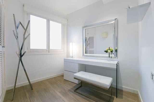 2 soveværelse Lejlighed til leje i Monti-Sion, Palma de Mallorca med garage - € 2.100 (Ref: 6958617)