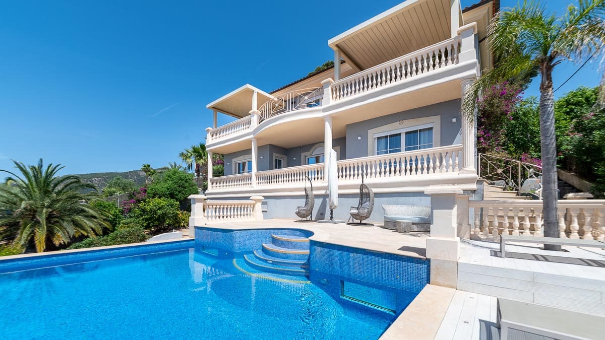 5 bedroom Villa for sale in Costa d'en Blanes with garage - € 7,500,000 (Ref: 6974095)