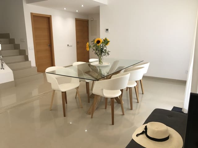 4 sypialnia Dom blizniak do wynajęcia w Cala Vinyes / Cala Vinyas / Cala Viñas, Calvià z basenem garażem - 3 950 € (Ref: 6982586)