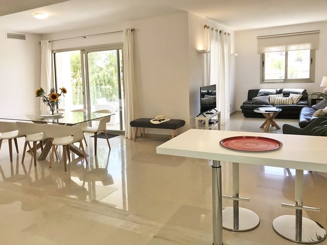 4 sypialnia Dom blizniak do wynajęcia w Cala Vinyes / Cala Vinyas / Cala Viñas, Calvià z basenem garażem - 3 950 € (Ref: 6982586)
