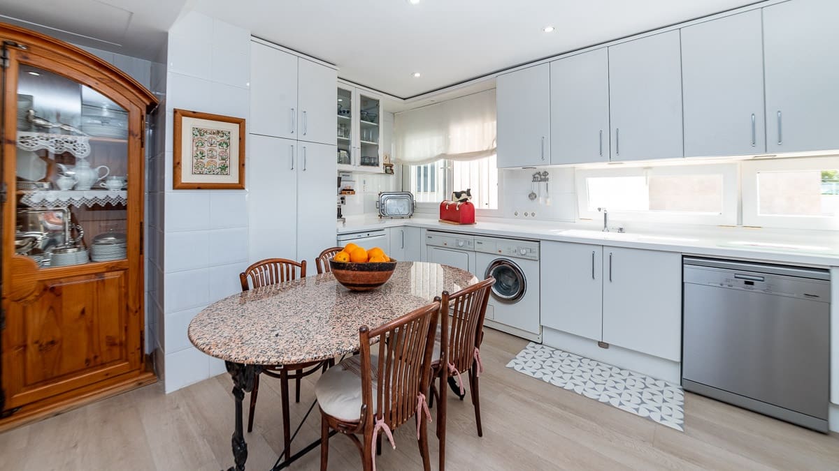 4 Zimmer Penthouse zu verkaufen in Palma de Mallorca mit Garage - 1.395.000 € (Ref: 6982593)
