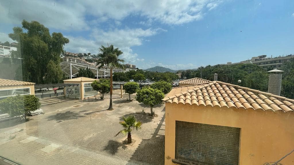 Comercial para venda em Santa Ponsa com garagem - 1 700 000 € (Ref: 6995161)