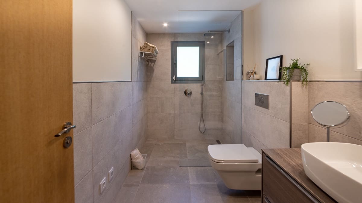 5 slaapkamer Villa te koop in Santa Ponsa met garage - € 2.995.000 (Ref: 6995162)