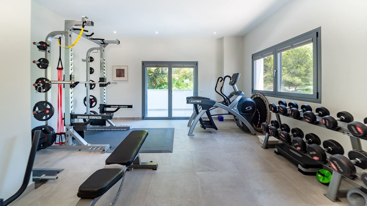 5 slaapkamer Villa te koop in Santa Ponsa met garage - € 2.995.000 (Ref: 6995162)