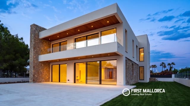 5 bedroom Villa for sale in Port de Pollença, Pollensa / Pollença with pool garage - € 3,800,000 (Ref: 6995169)