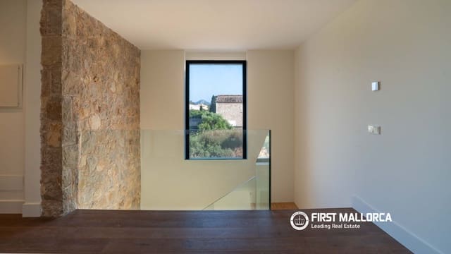 5 bedroom Villa for sale in Port de Pollença, Pollensa / Pollença with pool garage - € 3,800,000 (Ref: 6995169)