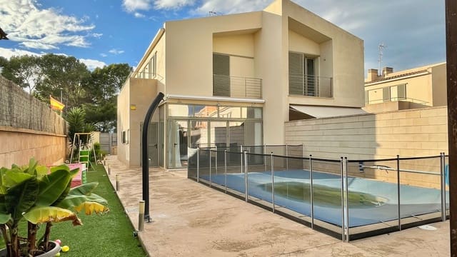 3 bedroom Townhouse for rent in Puig de Ros, Llucmajor with pool - € 3,500 (Ref: 7006836)
