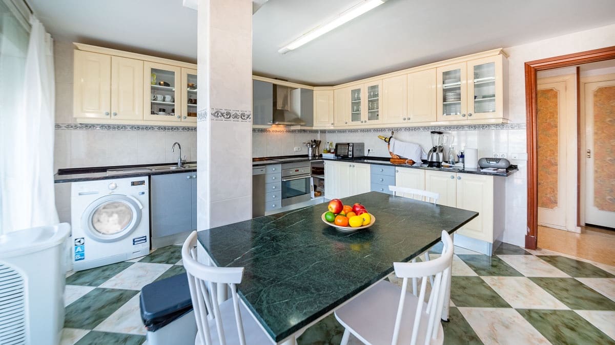 4 soverom Leilighet til salgs i Palmanova med garasje - € 1 280 000 (Ref: 7011788)