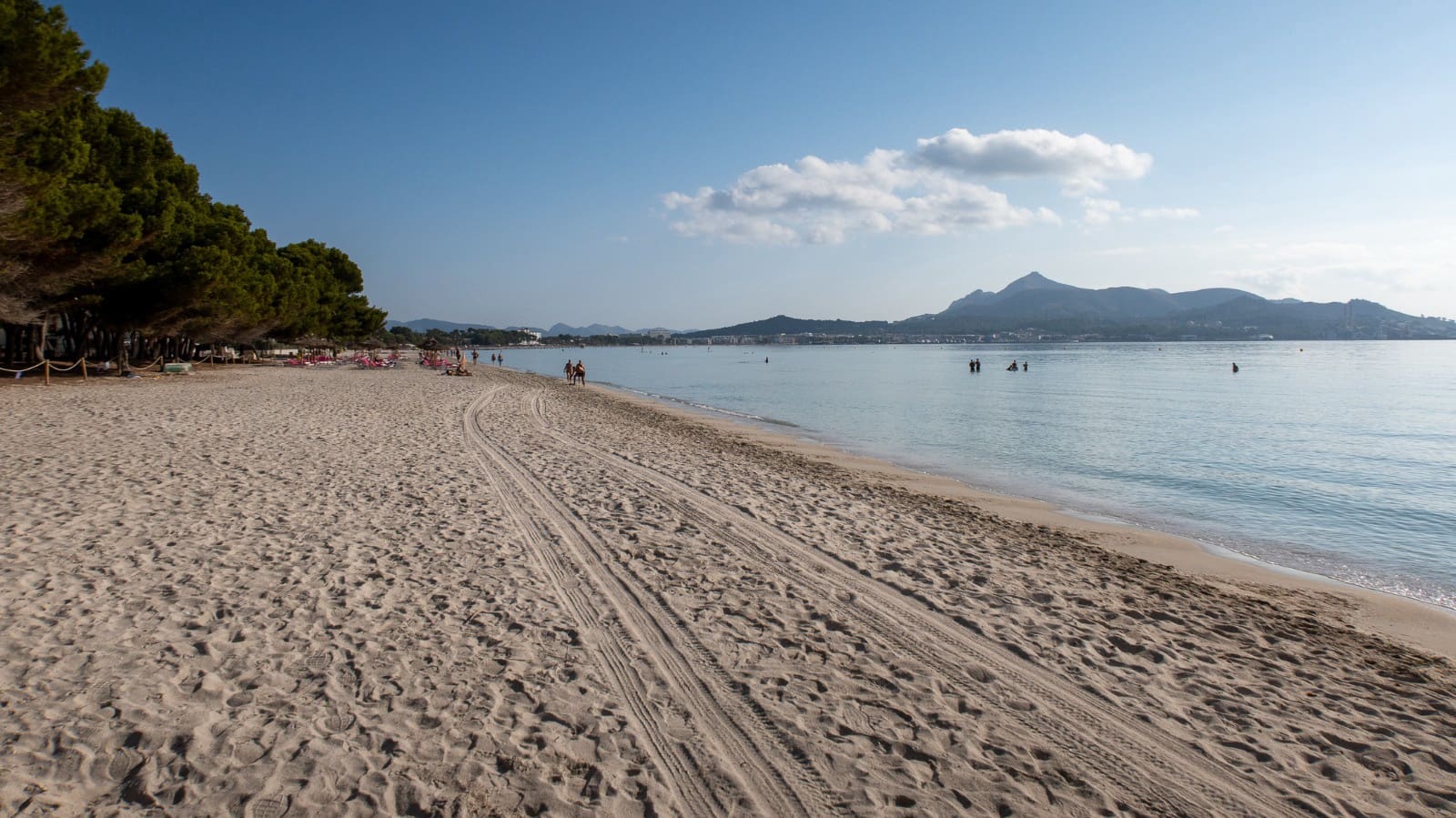 5 slaapkamer Villa te koop in Puerto de Alcudia met garage - € 4.990.000 (Ref: 7011793)