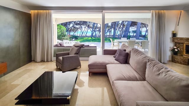 5 soveværelse Villa til salg i Puerto de Alcudia, Alcúdia med garage - € 4.990.000 (Ref: 7011793)