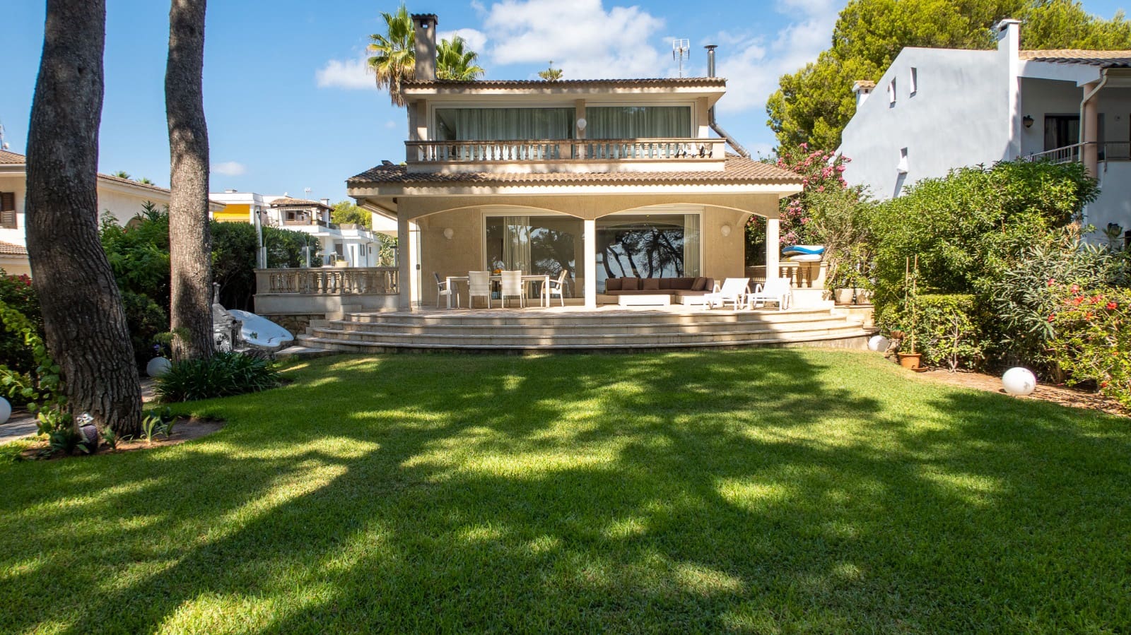 5 slaapkamer Villa te koop in Puerto de Alcudia met garage - € 4.990.000 (Ref: 7011793)