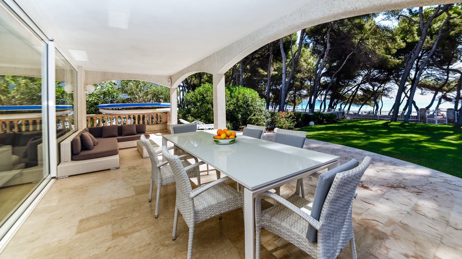 5 slaapkamer Villa te koop in Puerto de Alcudia met garage - € 4.990.000 (Ref: 7011793)