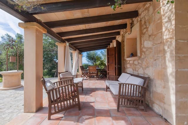 Finca/Casa Rural de 4 habitaciones en Manacor en venta con piscina garaje - 1.395.000 € (Ref: 7045791)