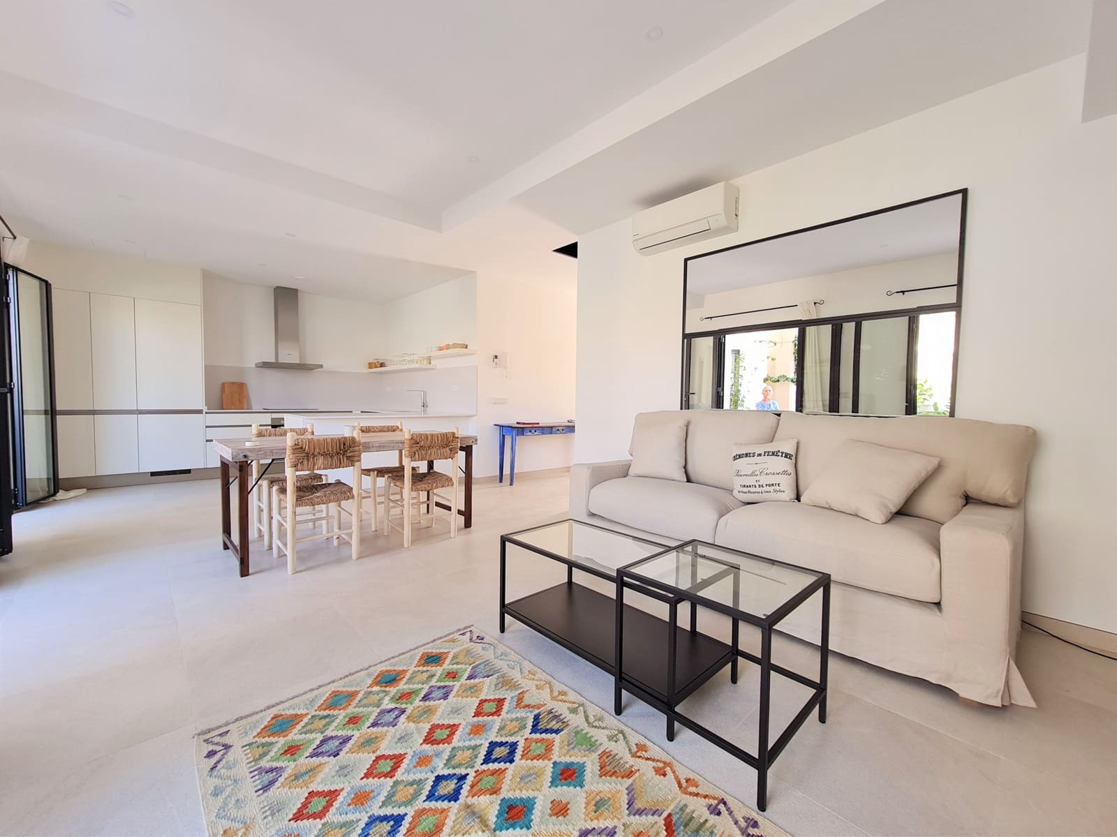 2 soveværelse Lejlighed til leje i Ses Salines med garage - € 1.600 (Ref: 7063205)