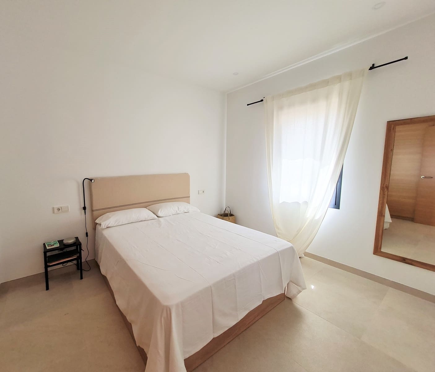 2 soveværelse Lejlighed til leje i Ses Salines med garage - € 1.600 (Ref: 7063205)