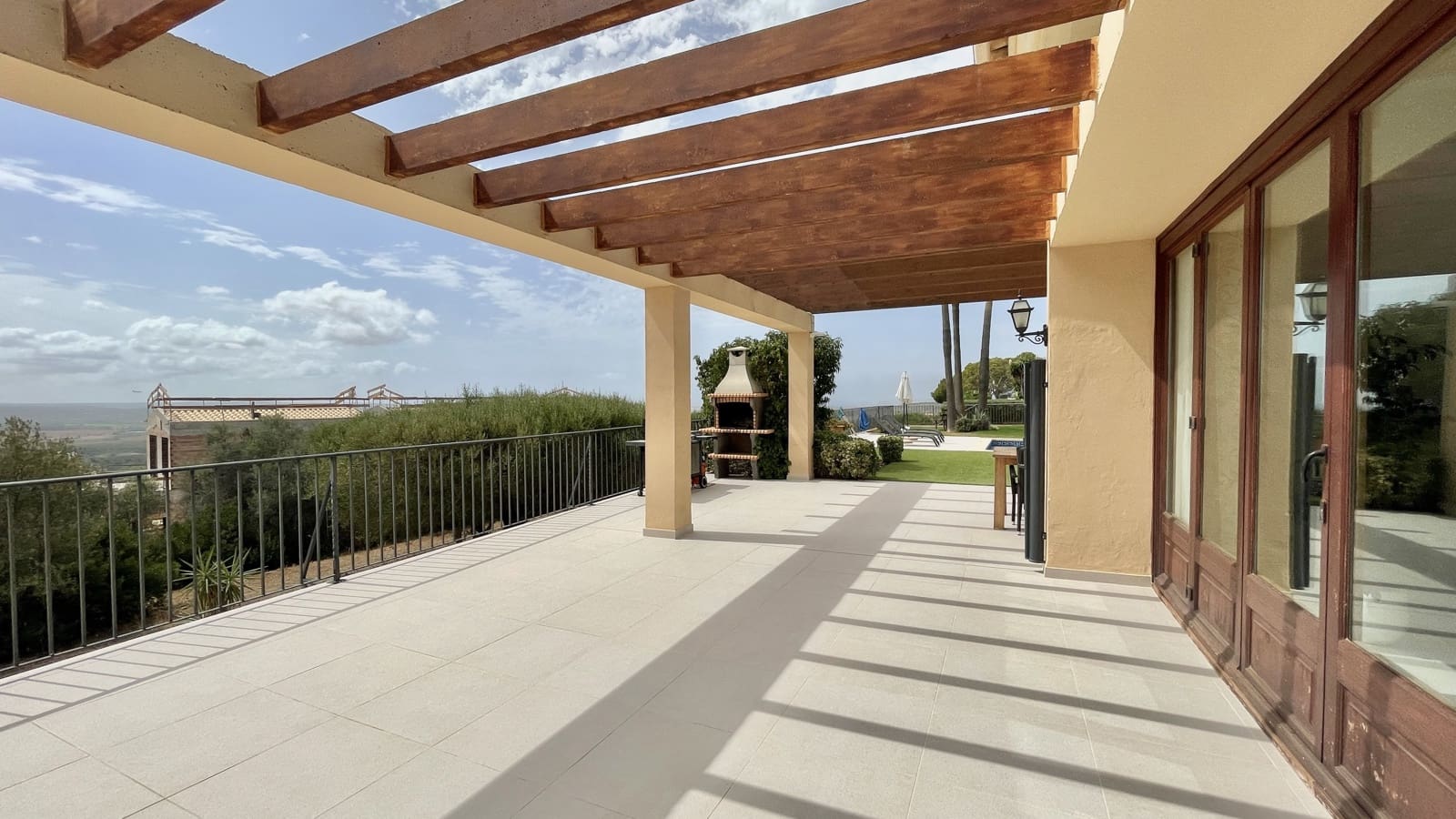 4 soveværelse Finca/Landehus til leje i Puntiro med swimmingpool garage - € 8.500 (Ref: 7063210)