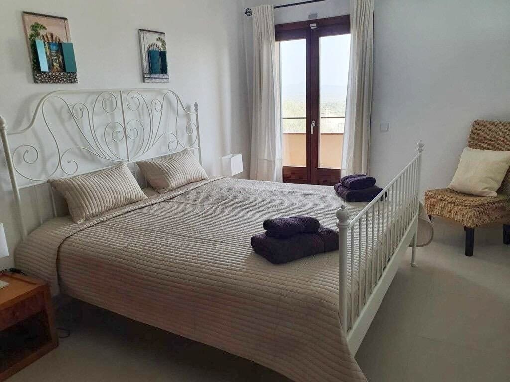 4 soveværelse Finca/Landehus til leje i Puntiro med swimmingpool garage - € 8.500 (Ref: 7063210)