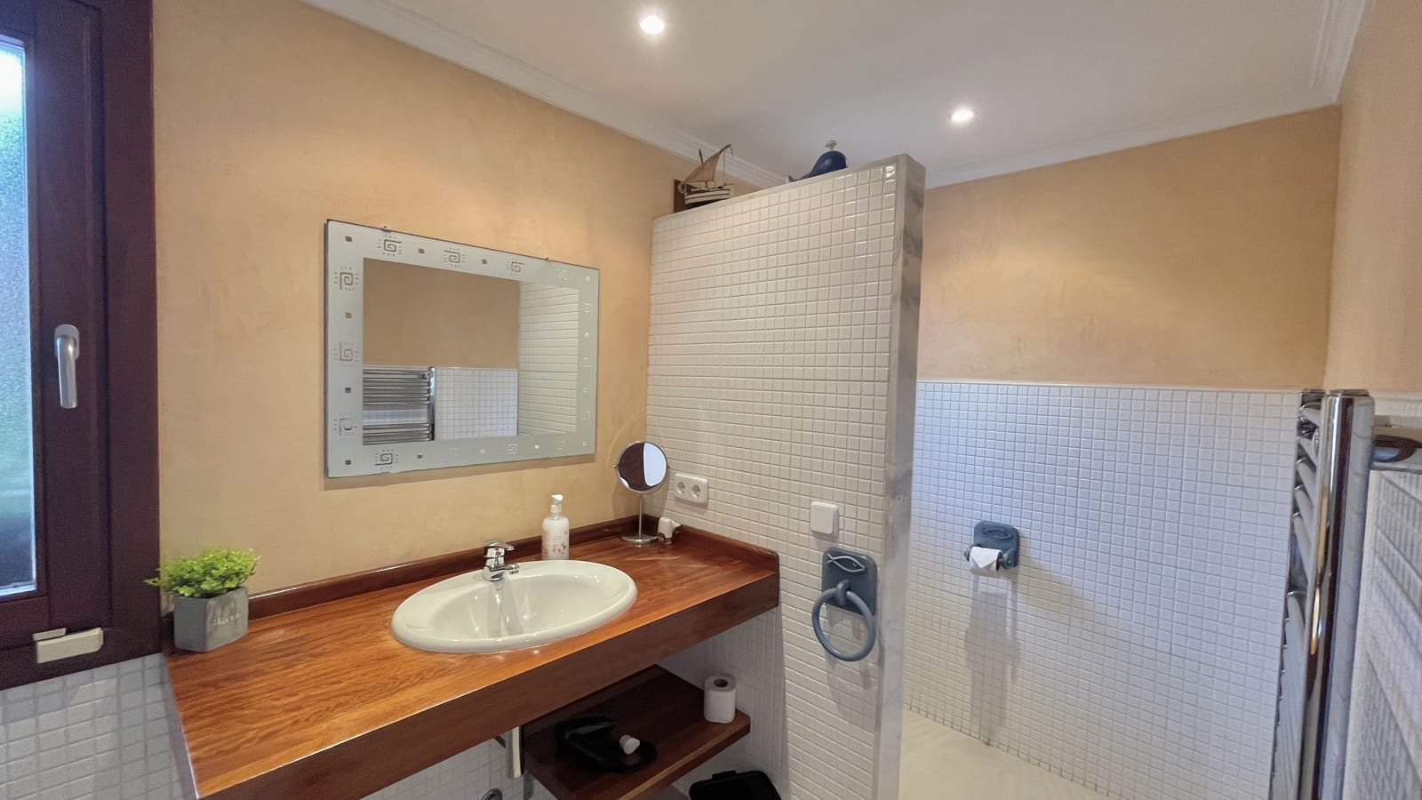 4 soveværelse Finca/Landehus til leje i Puntiro med swimmingpool garage - € 8.500 (Ref: 7063210)