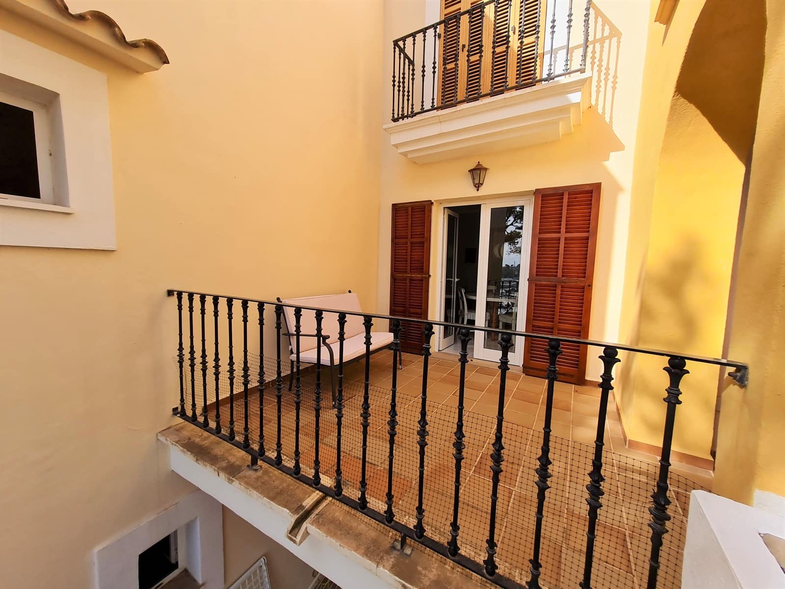 3 slaapkamer Appartement te huur in Porto Petro met zwembad garage - € 2.000 (Ref: 7074107)
