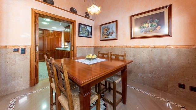 5 bedroom Villa for sale in Es Capdella, Calvià with pool garage - € 2,150,000 (Ref: 7097300)