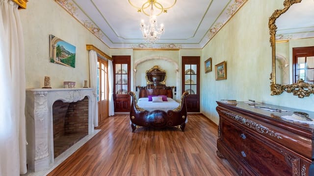 5 bedroom Villa for sale in Es Capdella, Calvià with pool garage - € 2,150,000 (Ref: 7097300)