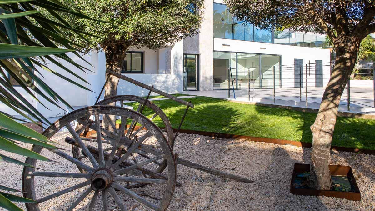 6 bedroom Villa for sale in Santa Ponsa with pool garage - € 4,495,000 (Ref: 7135406)