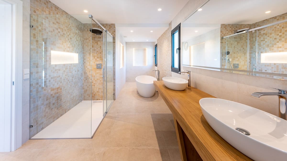 6 bedroom Villa for sale in Santa Ponsa with pool garage - € 4,495,000 (Ref: 7135406)