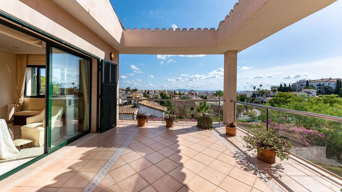 Chalet de 4 habitaciones en Palma de Mallorca en venta con piscina garaje - 1.950.000 € (Ref: 7140569)