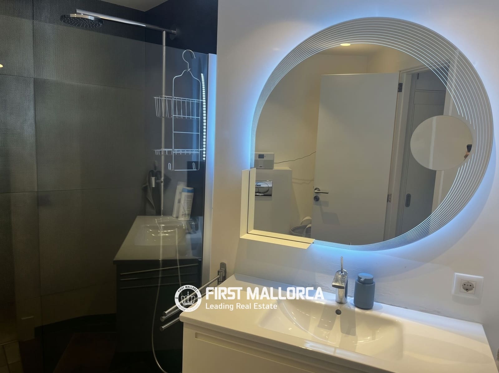 3 soveværelse Lejlighed til leje i Palma de Mallorca med garage - € 3.200 (Ref: 7142723)