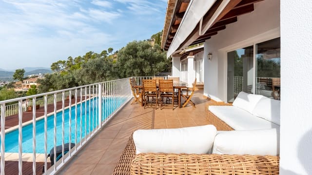 5 soverom Villa til salgs i Bunyola med svømmebasseng garasje - € 1 700 000 (Ref: 7177585)