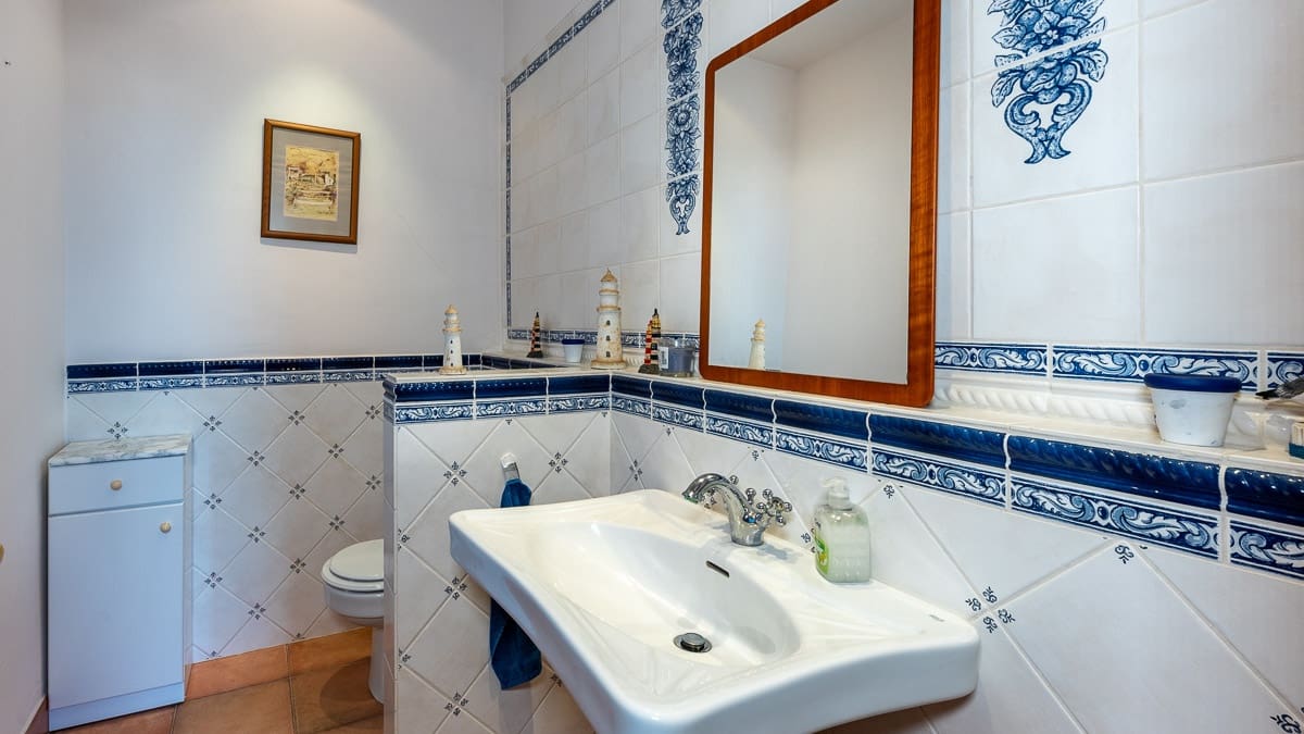 4 bedroom Finca/Country House for sale in Porreres with pool garage - € 2,450,000 (Ref: 7207913)