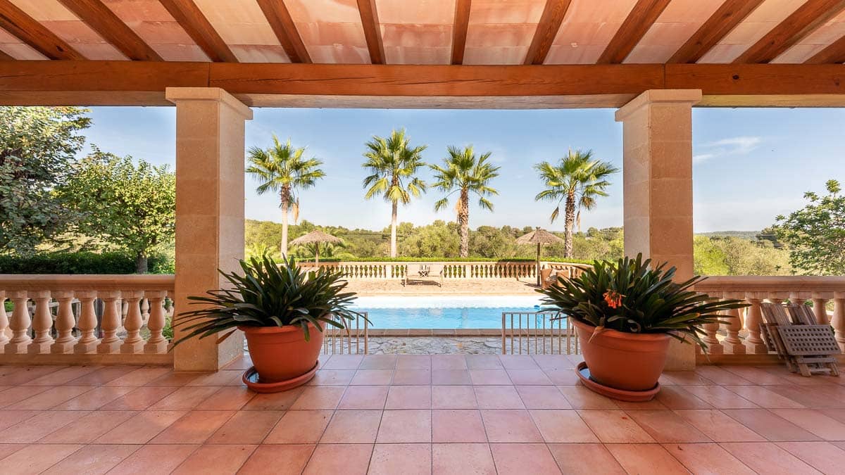 4 bedroom Finca/Country House for sale in Porreres with pool garage - € 2,450,000 (Ref: 7207913)