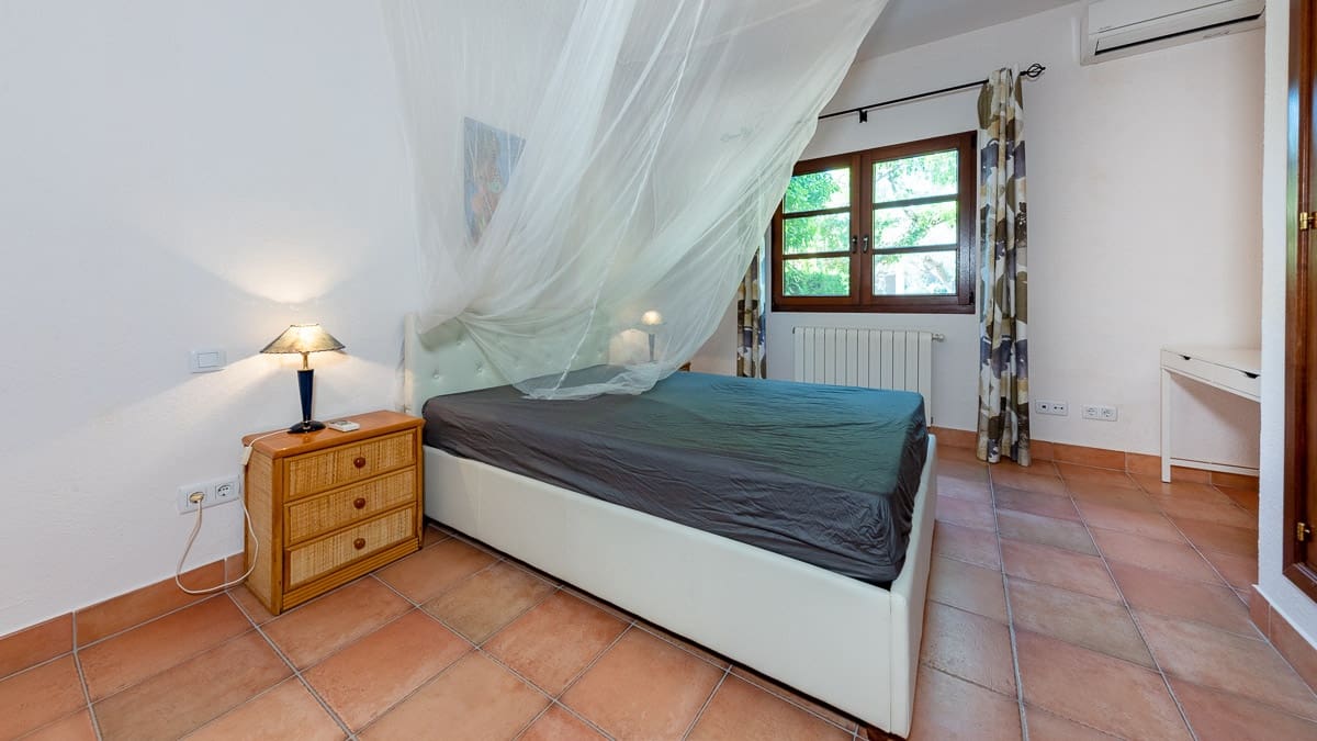 4 bedroom Finca/Country House for sale in Porreres with pool garage - € 2,450,000 (Ref: 7207913)