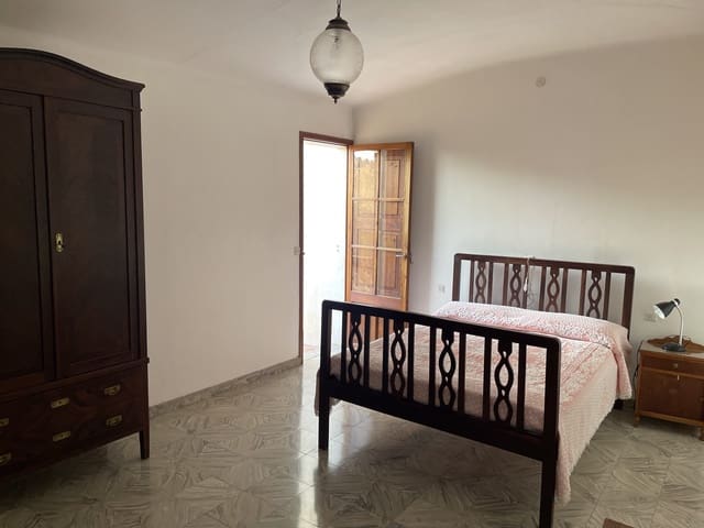 4 soveværelse Byhus til salg i Selva med garage - € 595.000 (Ref: 7218540)